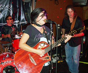 The Barb Wires Play the Dog House